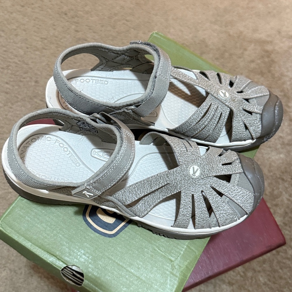 KEEN Brindle/ Shitake Rose Sandal size 9 - Picture 3 of 11